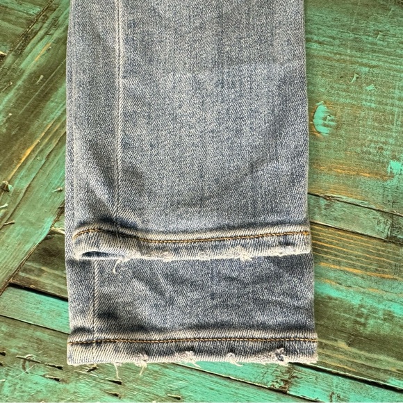 Aritzia Denim Forum The Lola High Rise Skinny 26L Size 25 Casual Denim - Picture 15 of 16